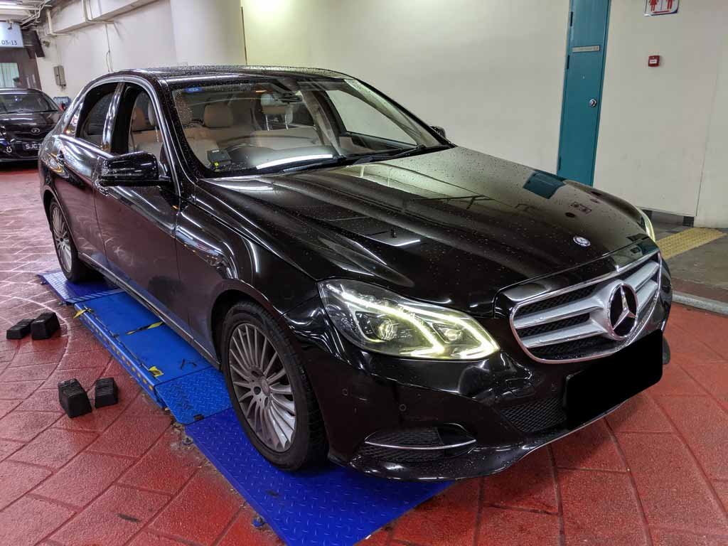 Mercedes Benz E250 Sedan (R18)
