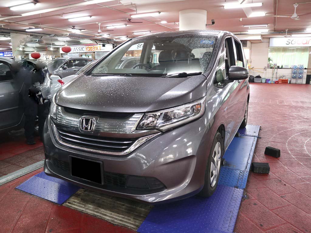 Honda Freed 1.5G Auto (Hybrid)