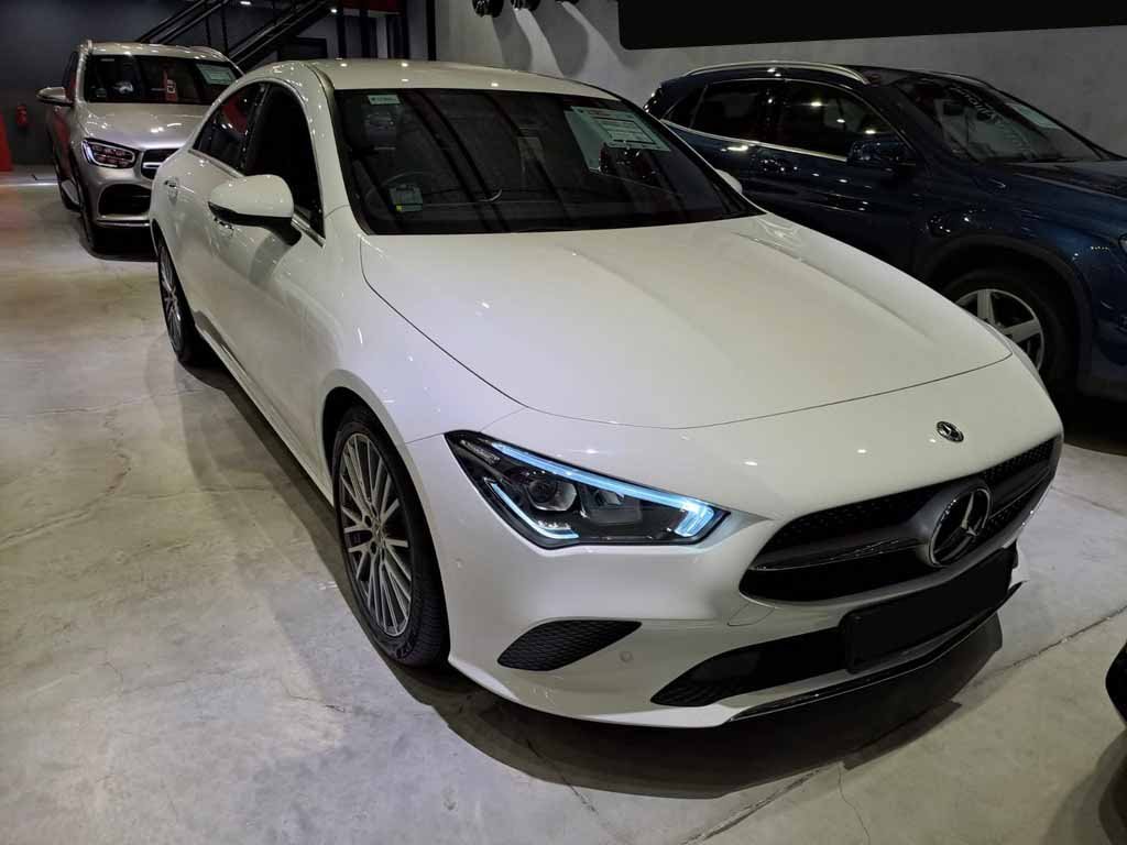 Mercedes Benz CLA200 Progressive (R18 Led)