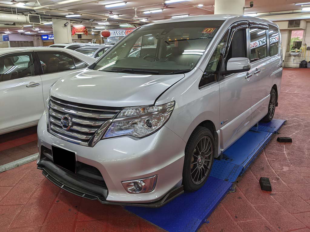 Nissan Serena 2.0G S-Hybrid D/airbag 5DR 2WD (Hybrid)