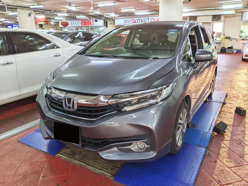 Honda Shuttle Hybrid 1.5 Auto (Hybrid)