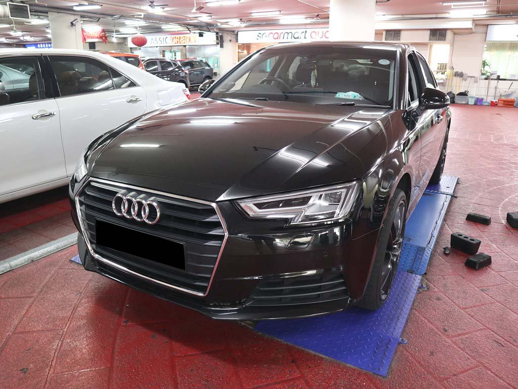 Audi A4 Sedan 2.0 TFSI S Tronic (NAV)