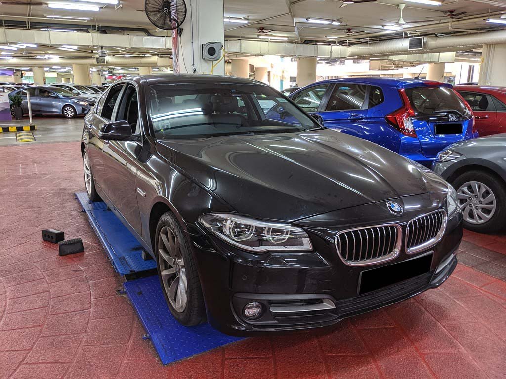 BMW 520I AT D/AB 2WD 4DR LED NAV