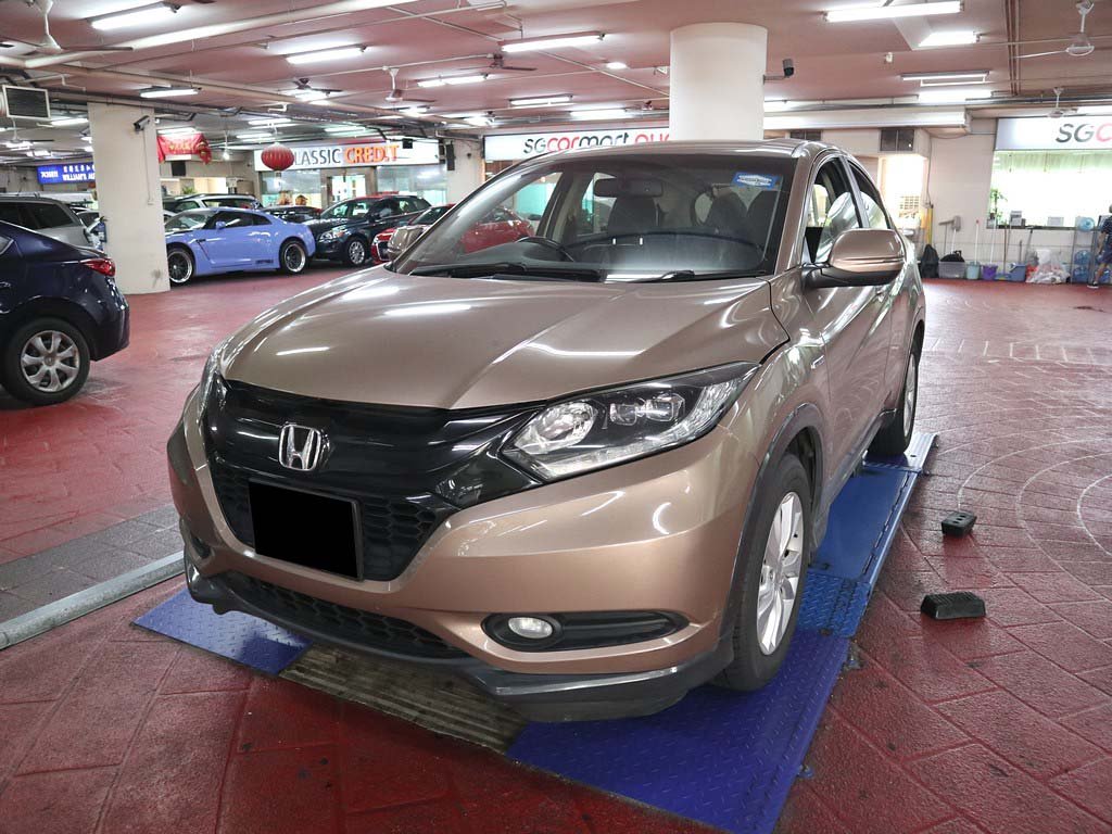 Honda Vezel 1.5X Auto (Hybrid)