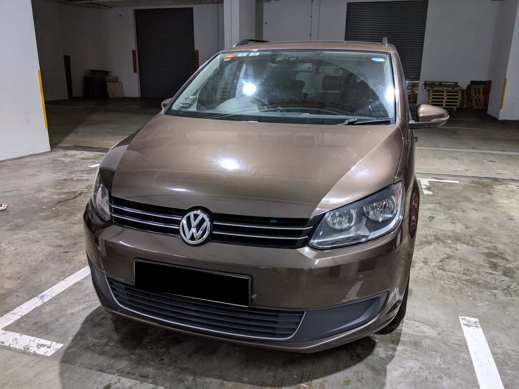 Volkswagen Touran 1.4l At Tsi 1t32b4 (COE Till 04/2029)