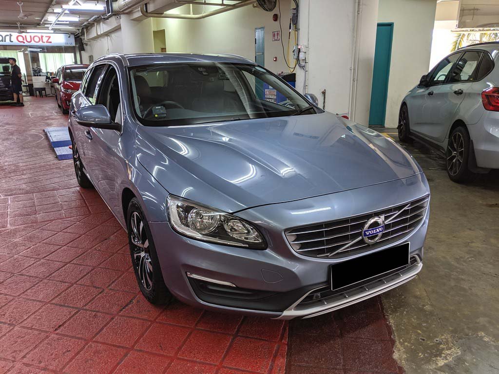 Volvo V60 T2 (A)