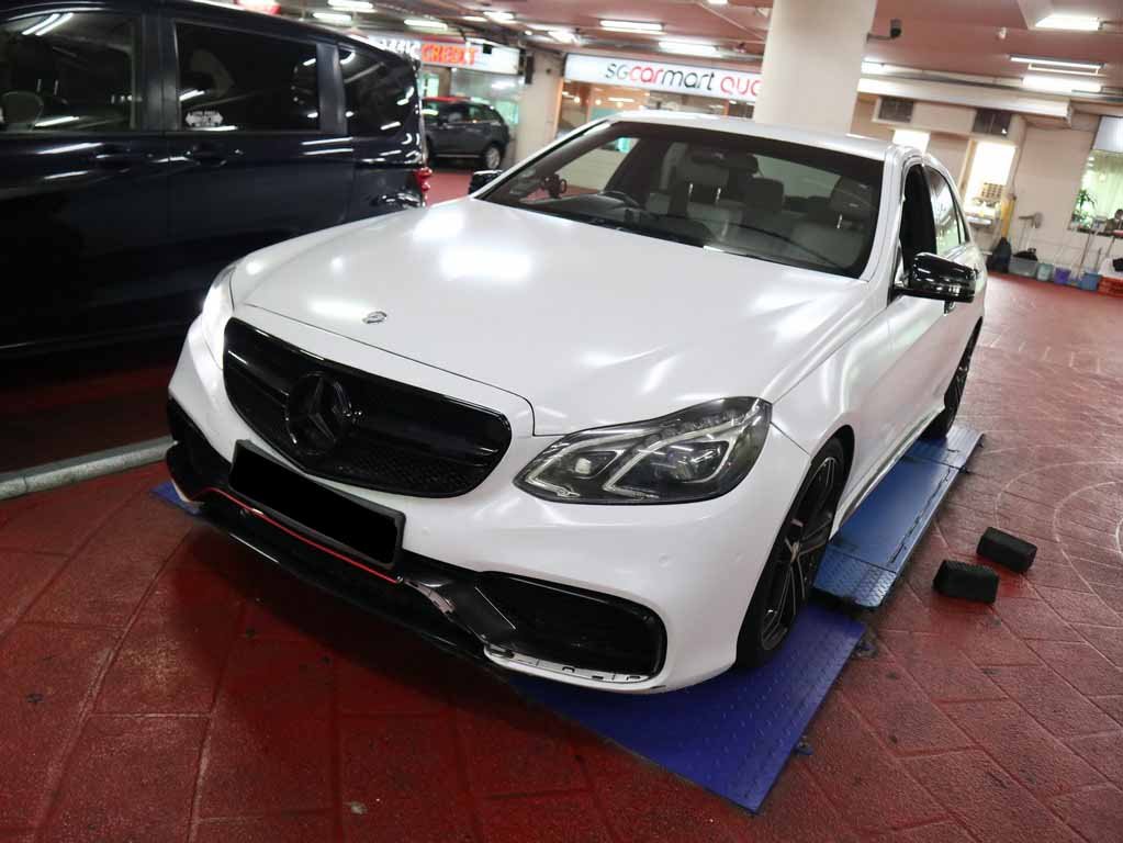 Mercedes Benz E200 Sedan (R18)