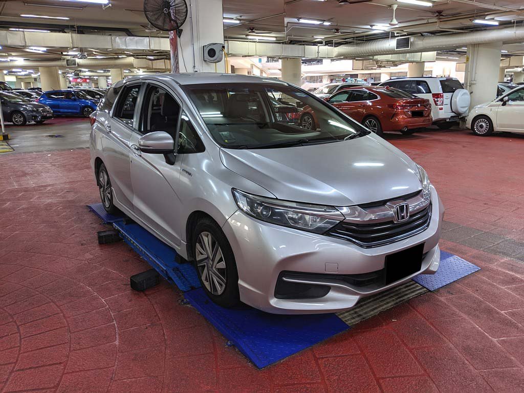 Honda Shuttle 1.5 Auto (Hybrid)