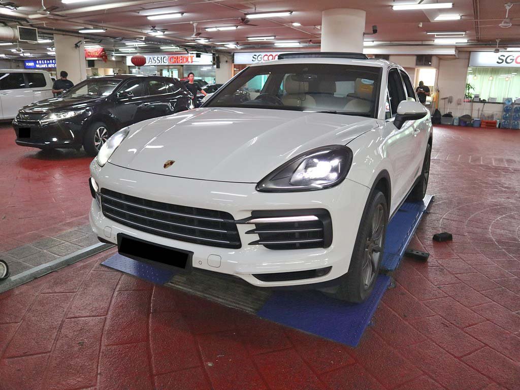 Porsche Cayenne V6 Auto