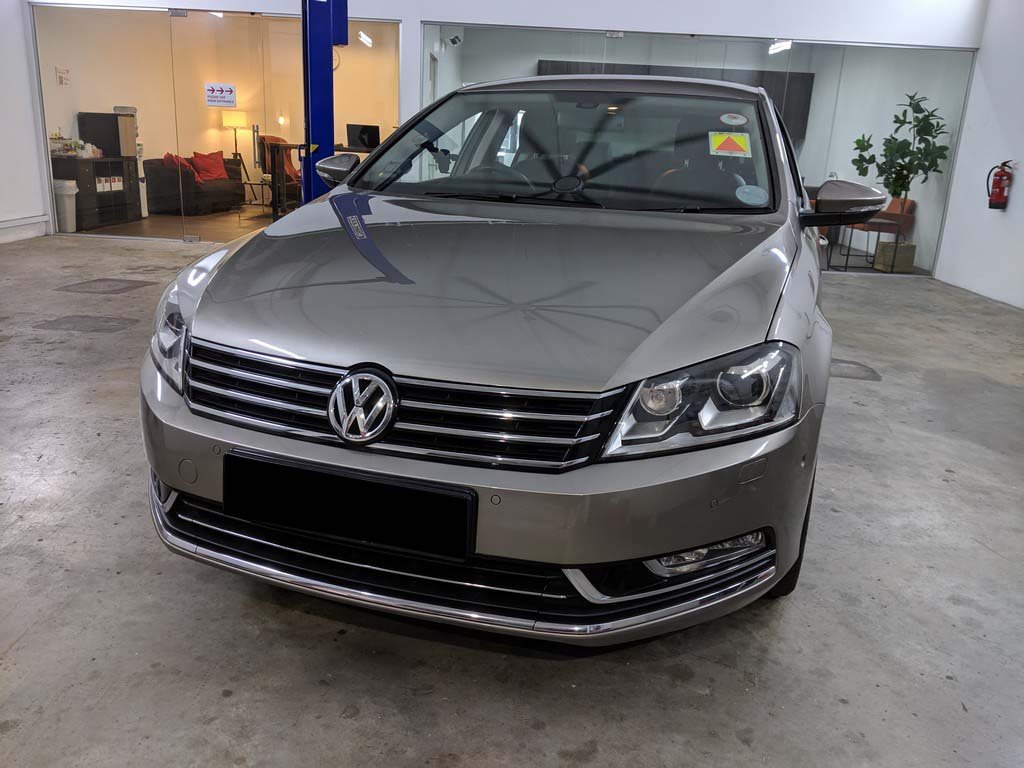 Volkswagen Passat 1.8 Tsi At 3624h7 Hid