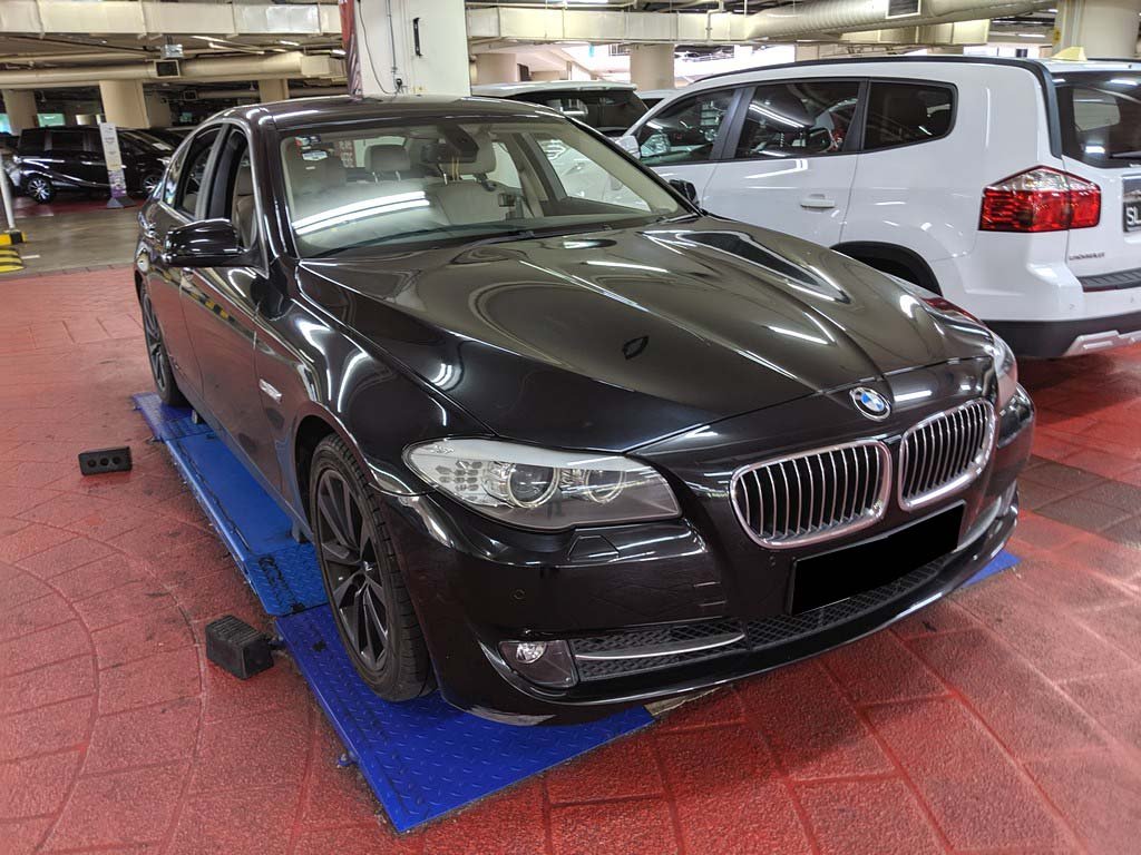 BMW 523I 2.5A ABS D/AB 2WD 4DR GAS/D (COE Till 07/2030)