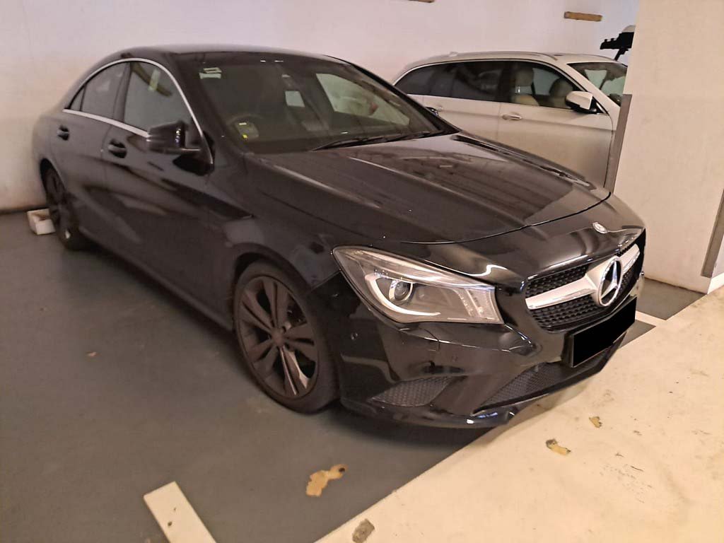 Mercedes Benz CLA 200 (R18 BI)