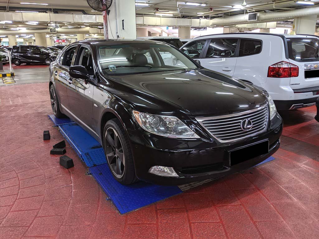 Lexus LS460 Auto (COE Till 05/2028)