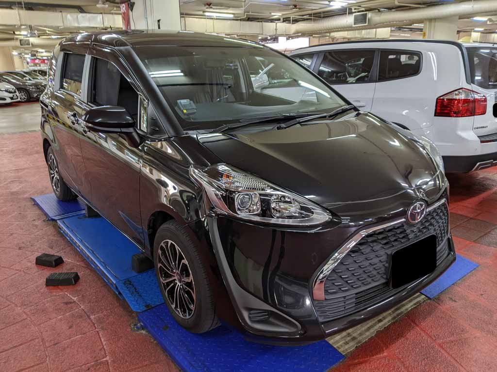 Toyota Sienta 7 Seater 1.5x Cvt