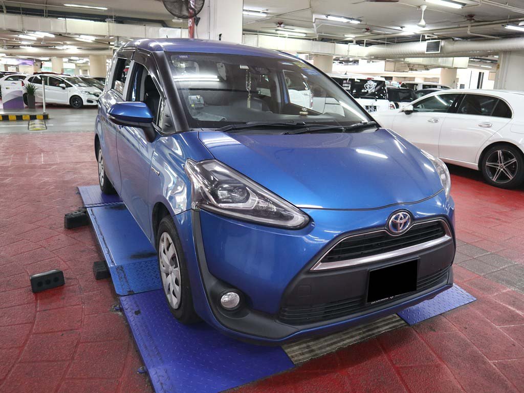 Toyota Sienta 1.5G CVT (Hybrid)