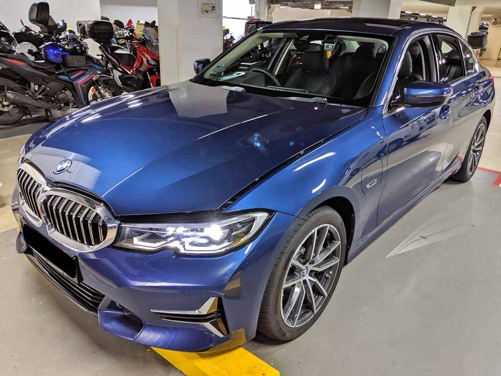BMW 330E Luxury LED (Plug-in Hybrid)