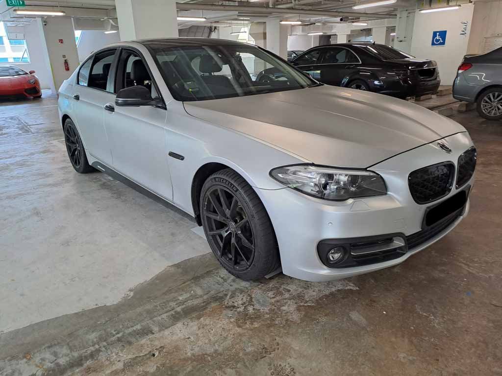 BMW 528I A DSC