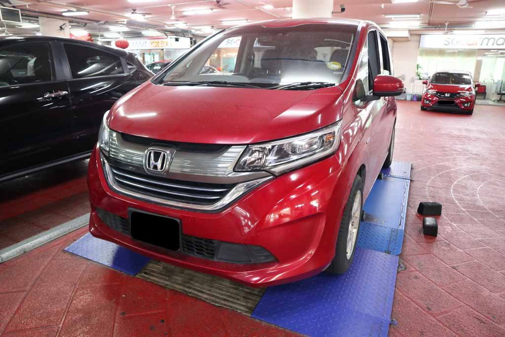 Honda Freed 1.5G Auto (Hybrid)