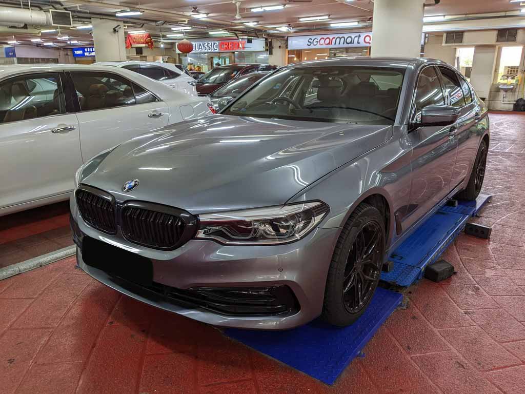 BMW 520I