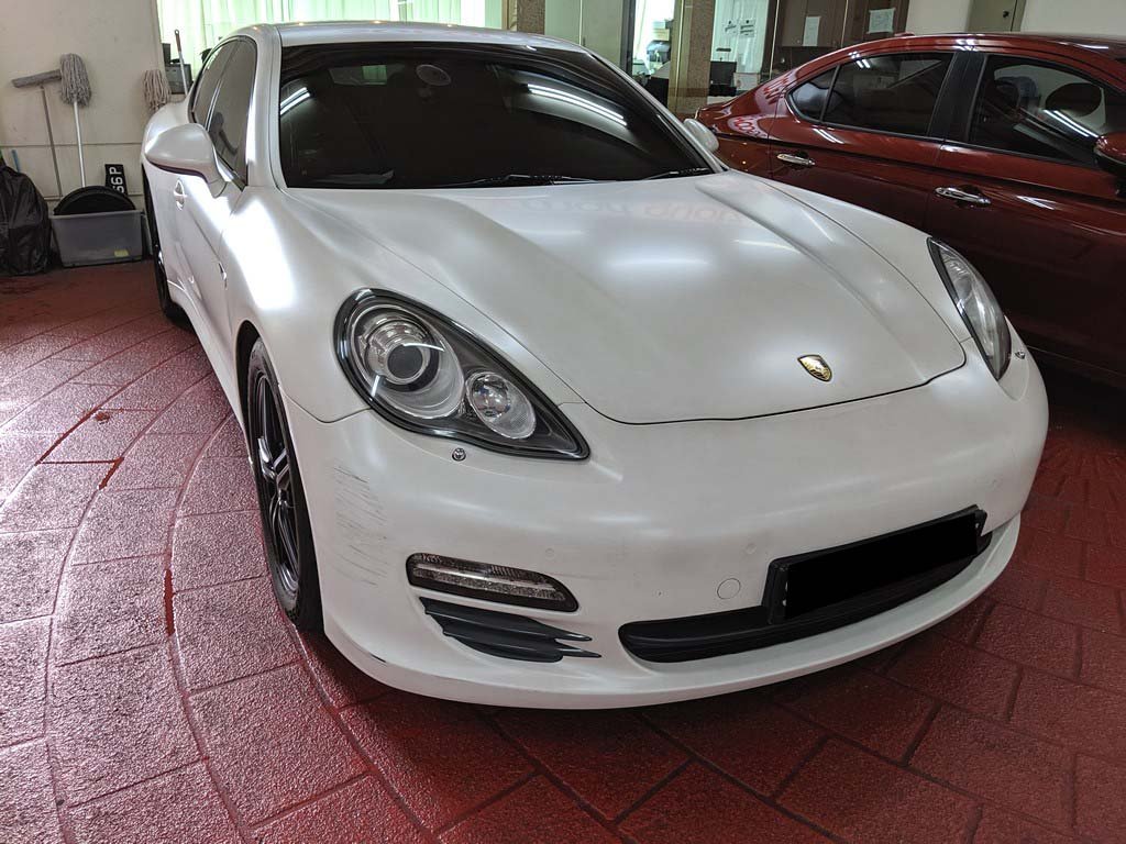 Porsche Panamera (COE Till 11/2030)