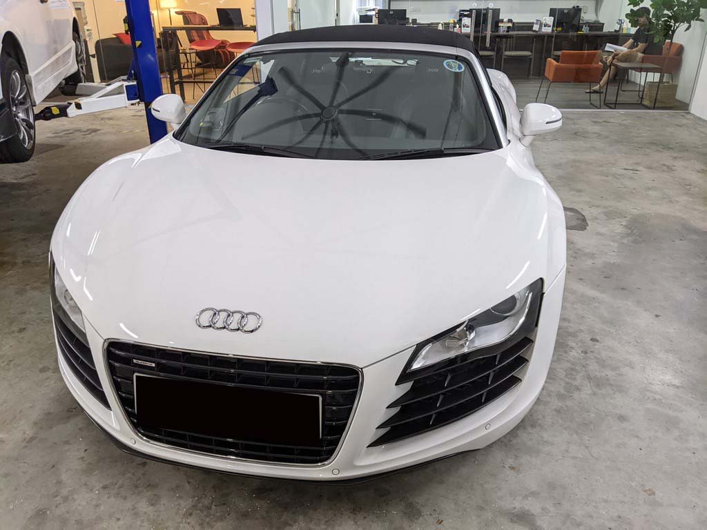 Audi R8 Spyder 4.2 A (COE Till 10/2031)