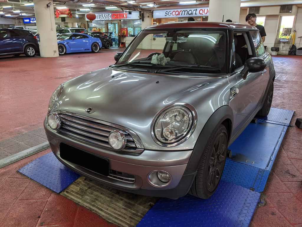 Mini Cooper 1.6 AT Abs (COE Till 04/2029)
