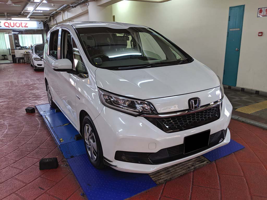 Honda Freed 1.5G Auto (Hybrid)