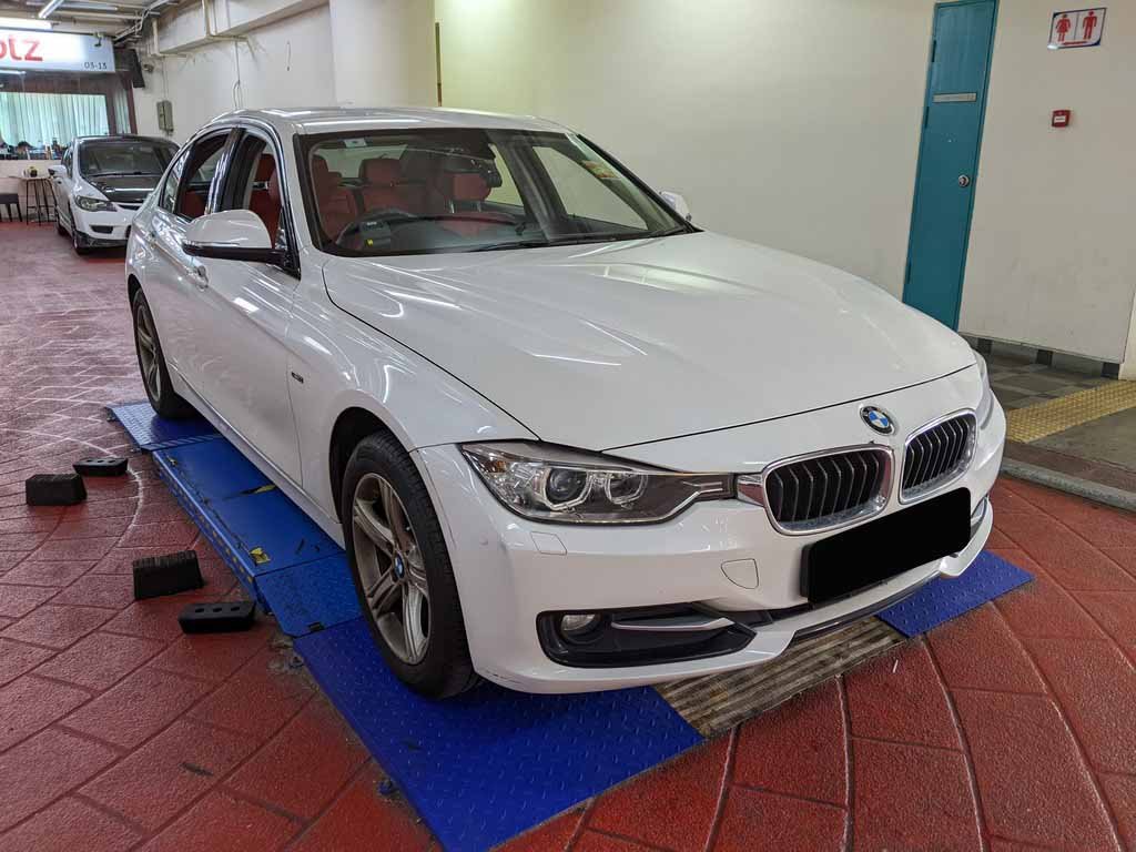 B.M.W. 316I 1.6 AT D/AB 4DR ABS HID