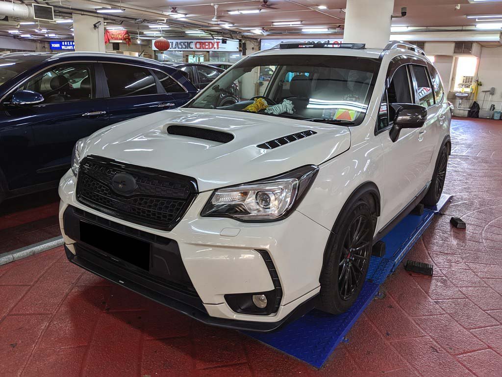 Subaru Forester 2.0XT CVT AWD Sunroof