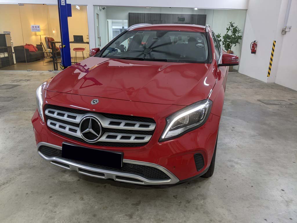 Mercedes Benz Gla180 Urban (r18 Led)