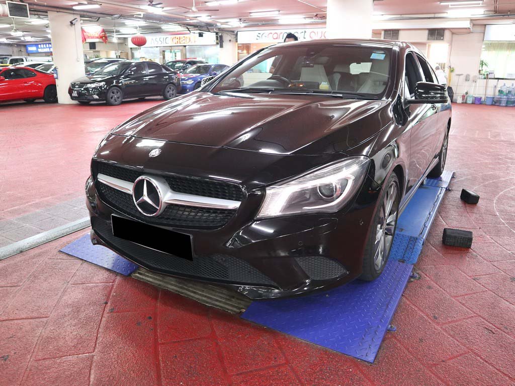 Mercedes Benz CLA180 SB (R18 BI)