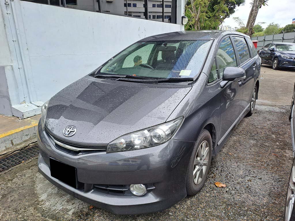 Toyota Wish 1.8 CVT