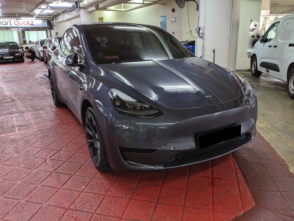 Tesla Model Y RWD (Electric Vehicle)