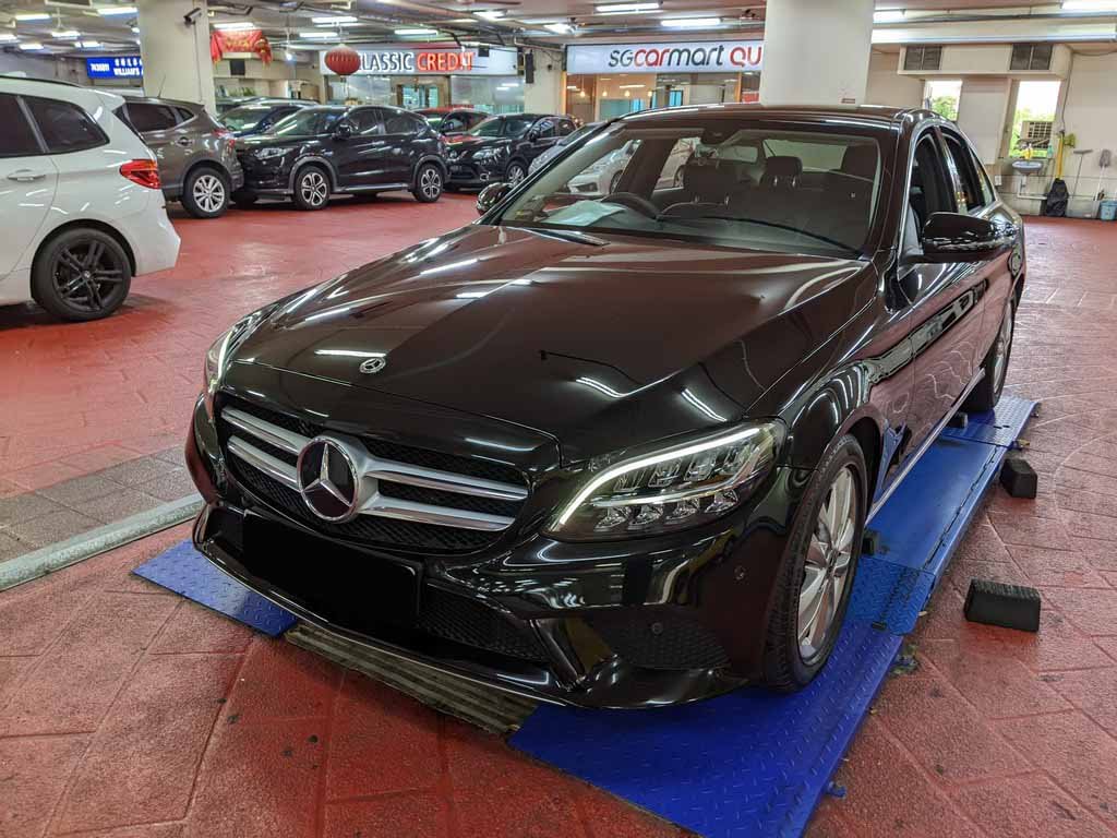 Mercedes Benz C180 Sedan Avg (R17 Led)