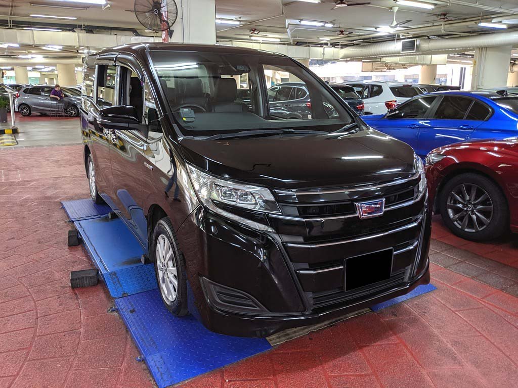 Toyota Noah 1.8X CVT (Hybrid)