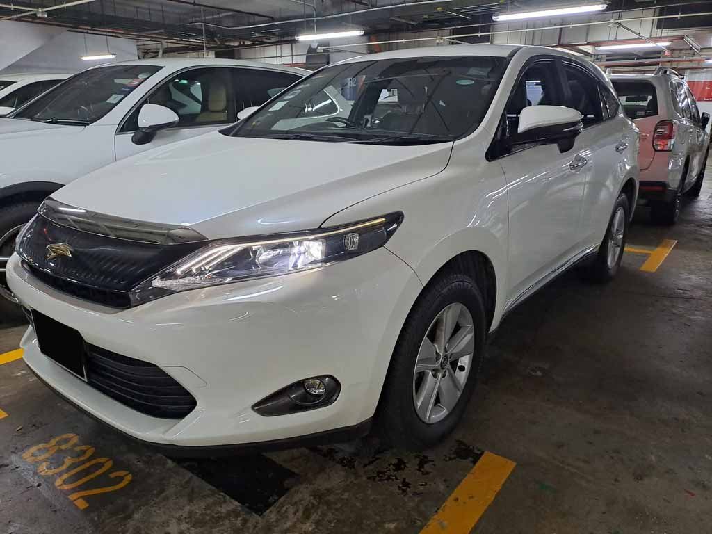 Toyota Harrier Elegance 2.0 CVT