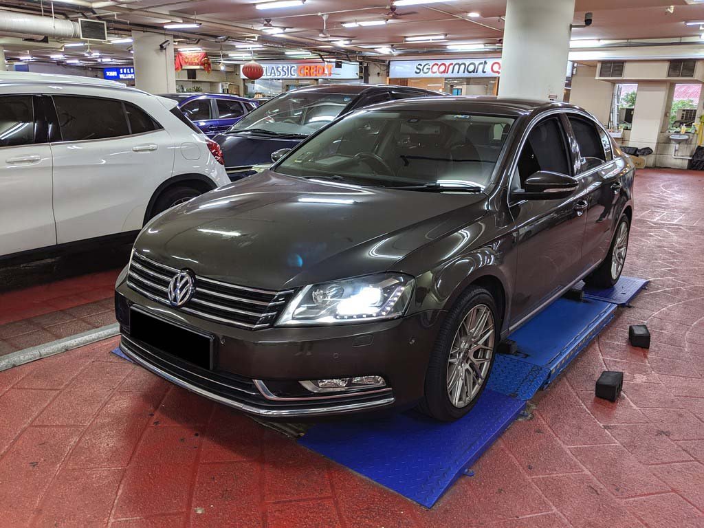 Volkswagen Passat 1.8 TSI AT