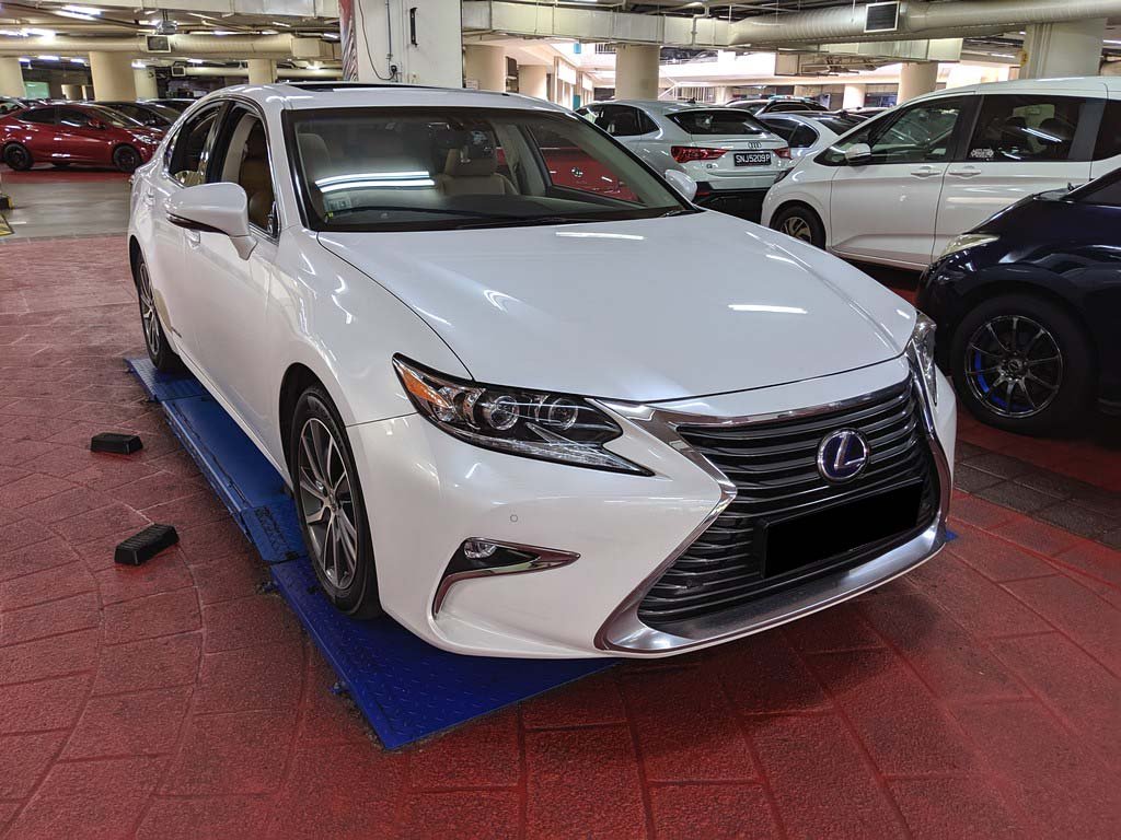 Lexus ES300H Luxury CVT S/R (Hybrid)