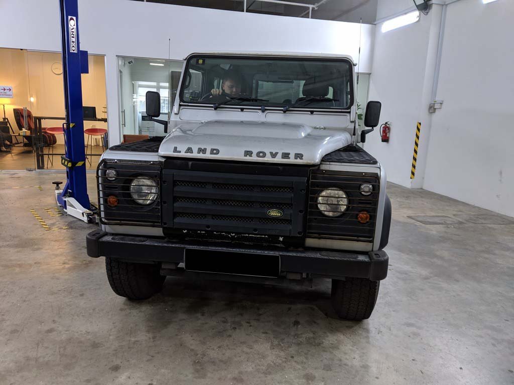 Land Rover Defender 90 2.4l Puma (COE Till 11/2027)