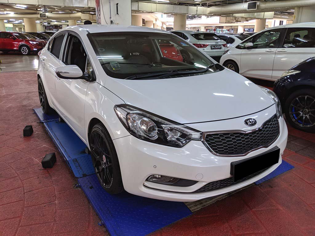 Kia Forte K3 1.6A SX