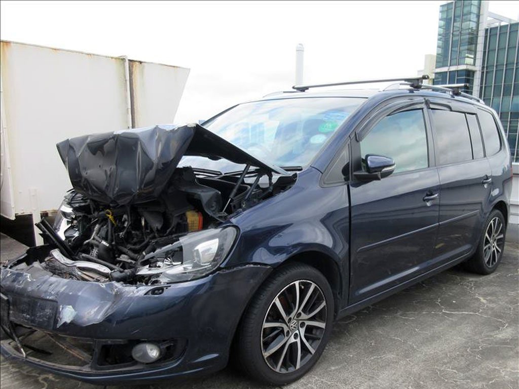 Volkswagen Touran 1.6 Tdi At 1t332z Hid Fl