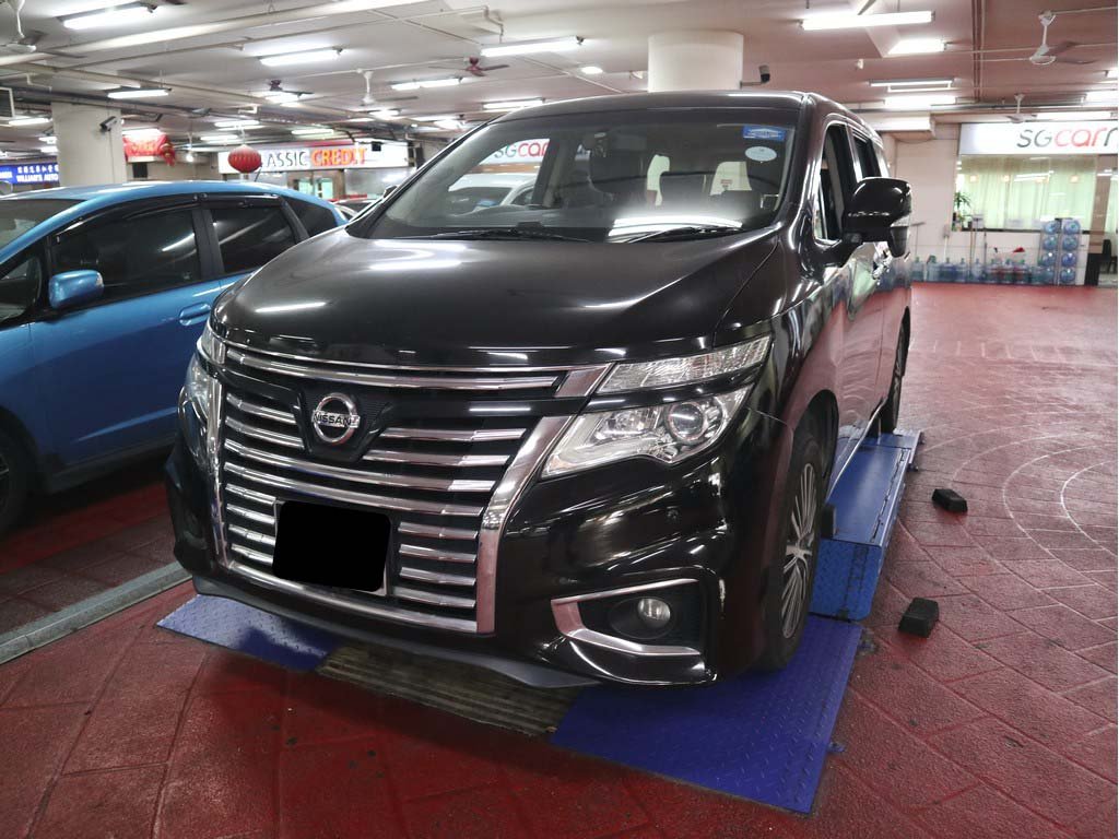 Nissan Elgrand Highway Star 2.5 MCVT