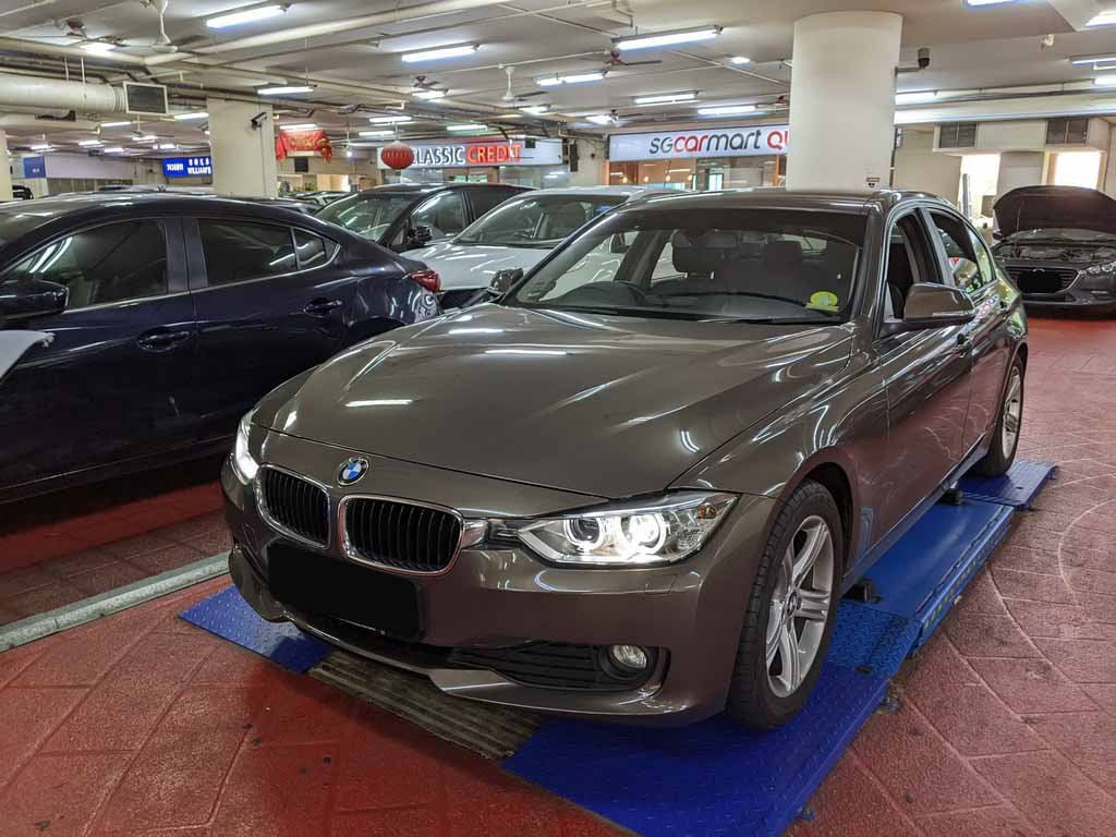 BMW 320I Efficientdynamics AT 2wd Nav Hid