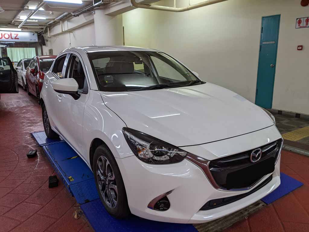 Mazda 2 Hatchback 1.5 At Deluxe 2wd