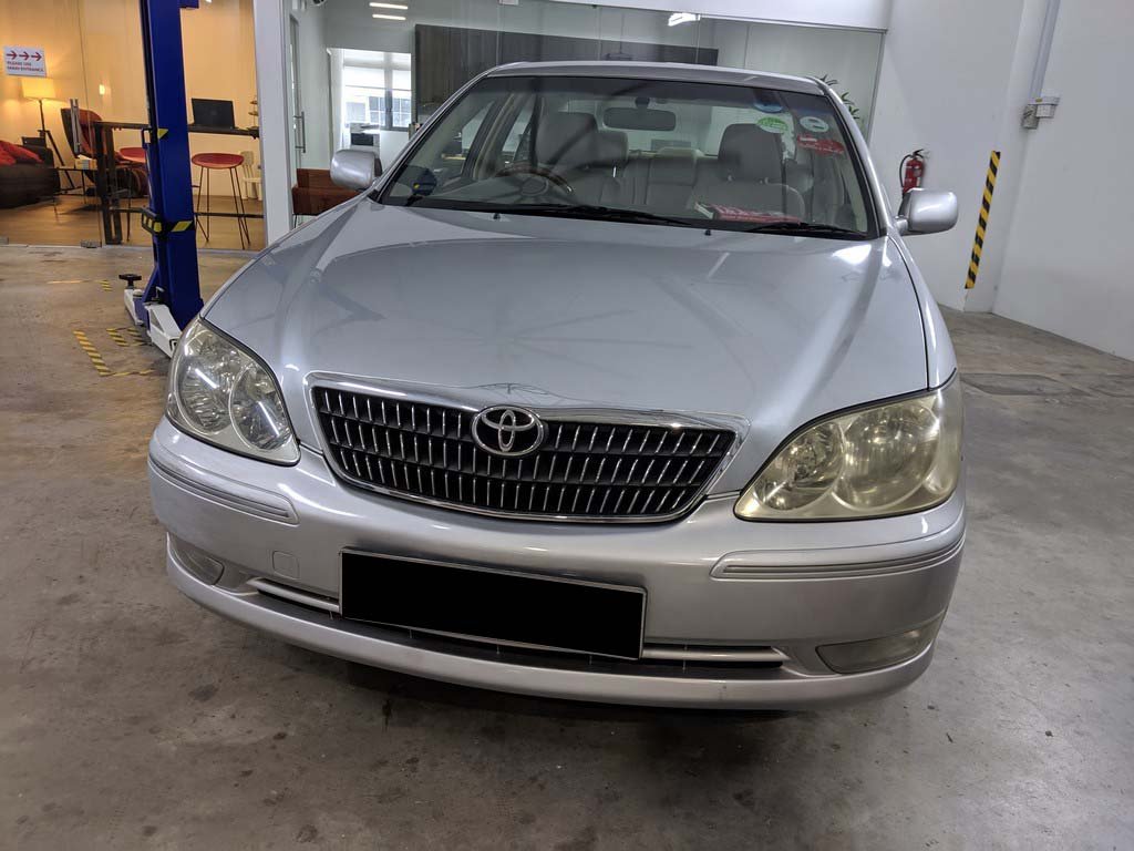 Toyota Camry 2.0 (COE Till 04/2025)