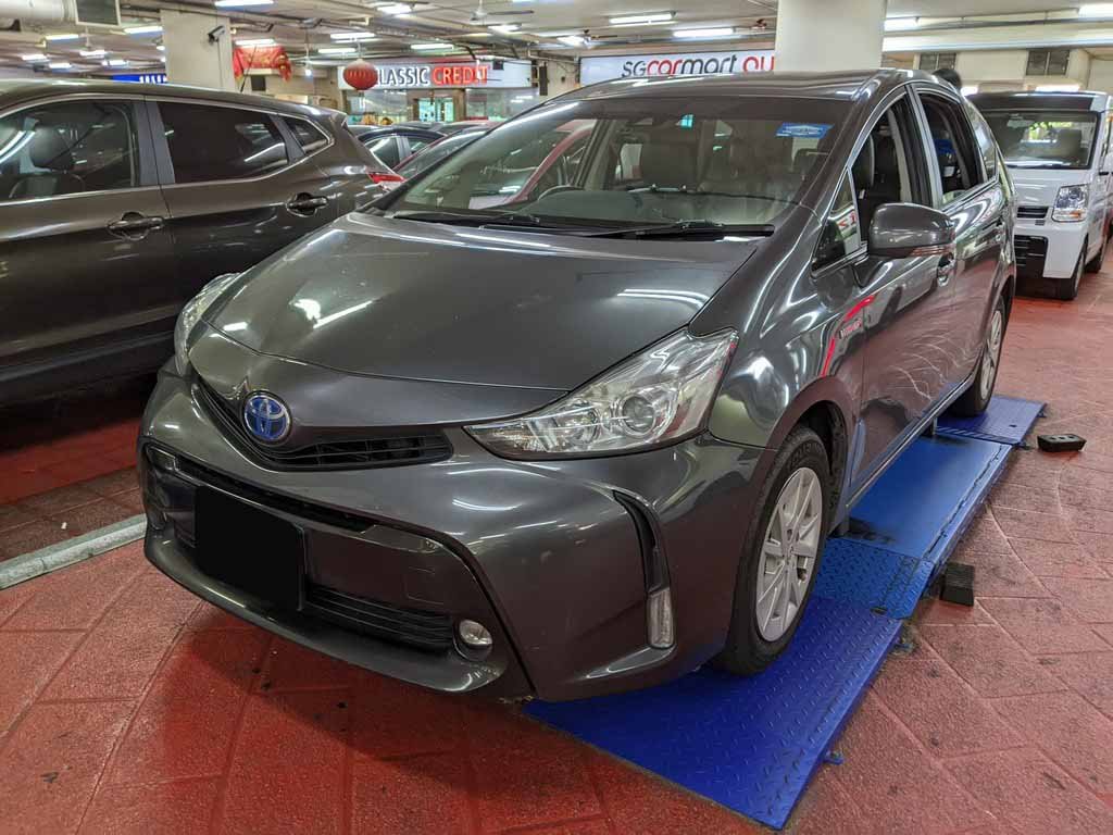 Toyota Prius Alpha 1.8s Cvt (Hybrid)