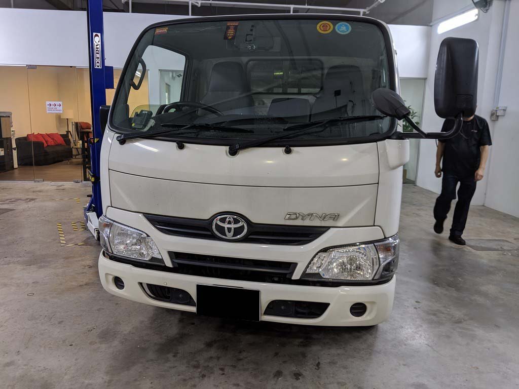 Toyota Dyna 150 5mt