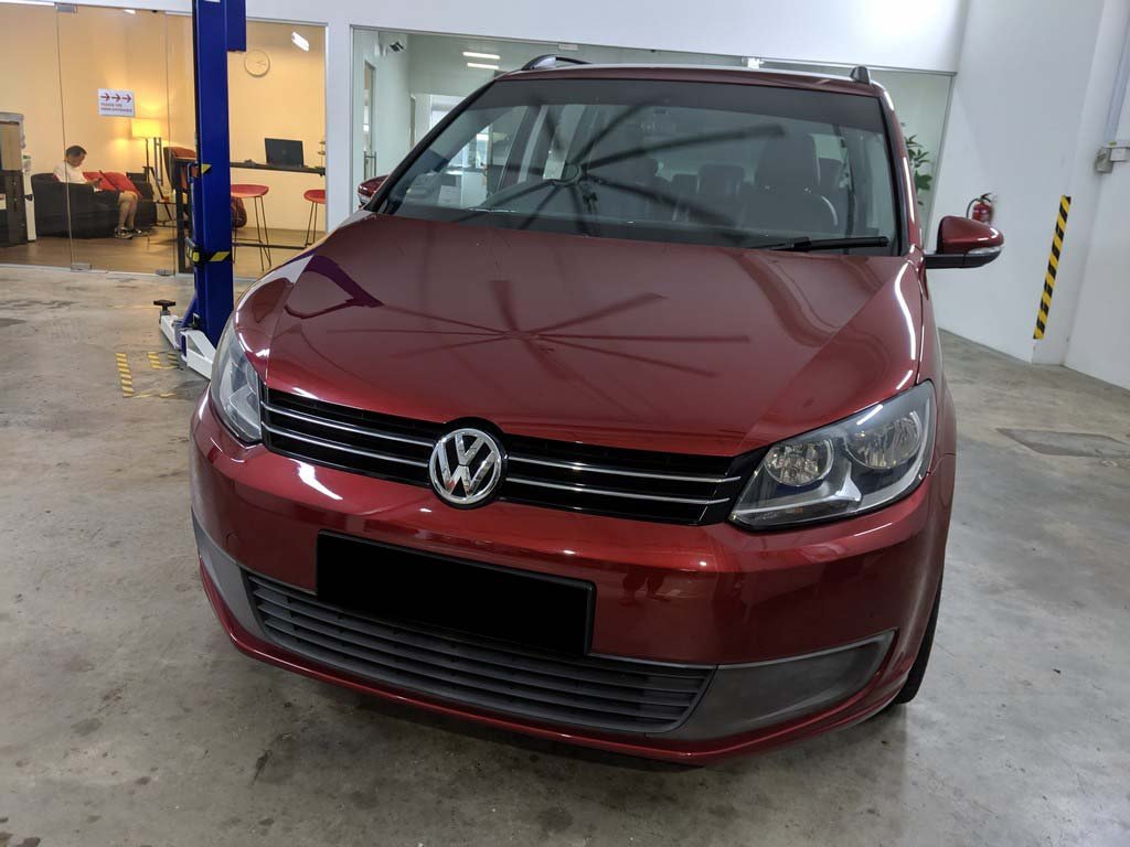 Volkswagen Touran 1.4l At Tsi 1t32b4 (COE Till 03/2026)