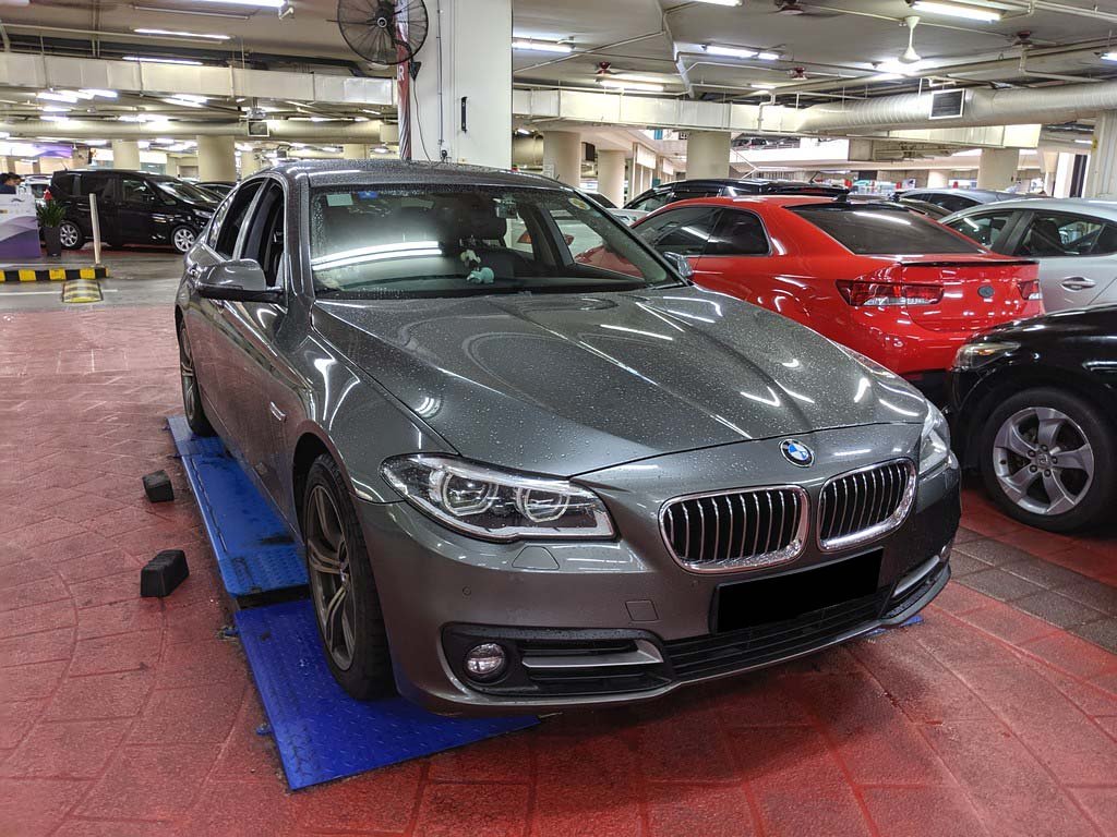 BMW 520I AT D/AB 2WD 4DR LED NAV