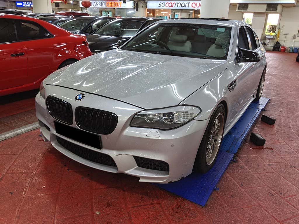 BMW 535I 3.0L AT D/AB 2WD 4DR GAS/D SR HUD (COE Till 08/2030)